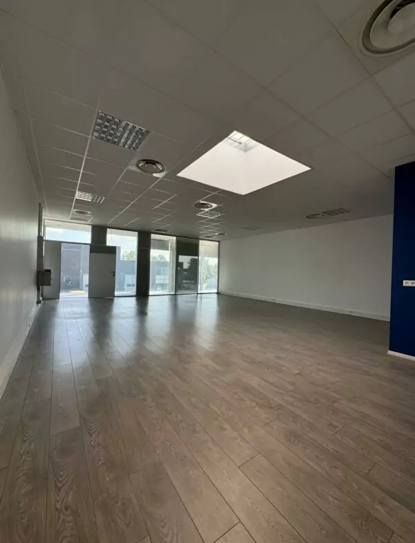 intérieur d'une location de bureau à Beauvais