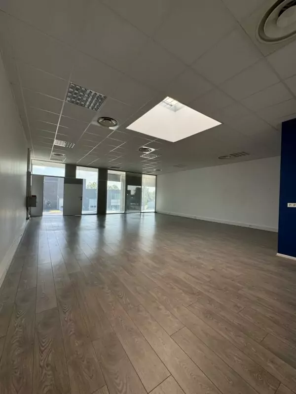 intérieur d'une location de bureau à Beauvais