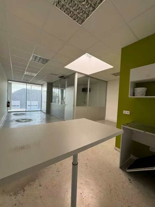intérieur location de bureau à amiens